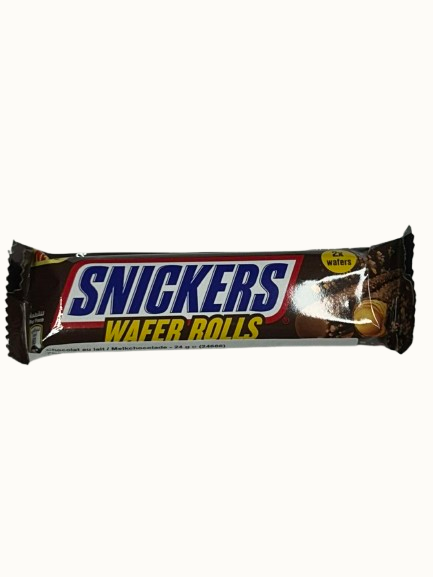 Snickers wafer rolls